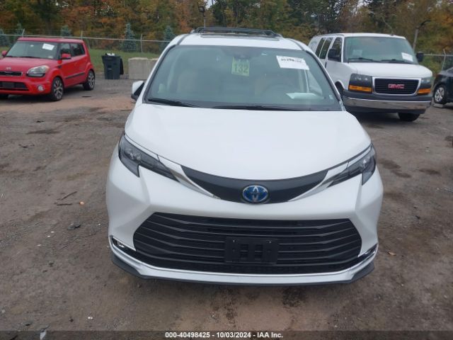 5TDJRKEC0RS186867 Toyota SIENNA XLE