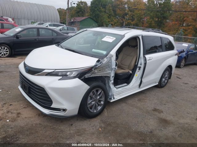 5TDJRKEC0RS186867 Toyota SIENNA XLE