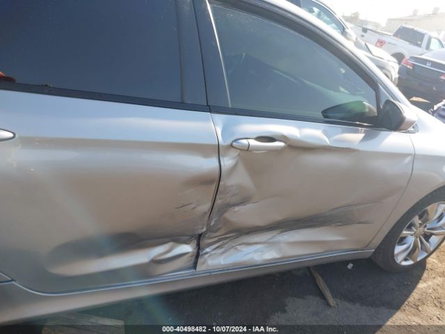 1C3CCCBBXFN522106 Chrysler 200 S