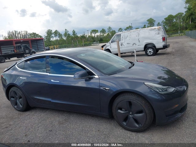 5YJ3E1EA3LF739553 Tesla Model 3 Standard Range Plus Rear-wheel Drive/standard Range Rear-wheel Drive