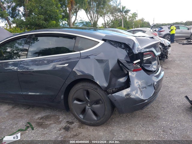 2020 TESLA MODEL 3 5YJ3E1EA3LF739553 Photo 5