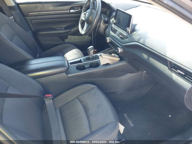1N4BL4BV2KC249083 Nissan Altima 2.5 S