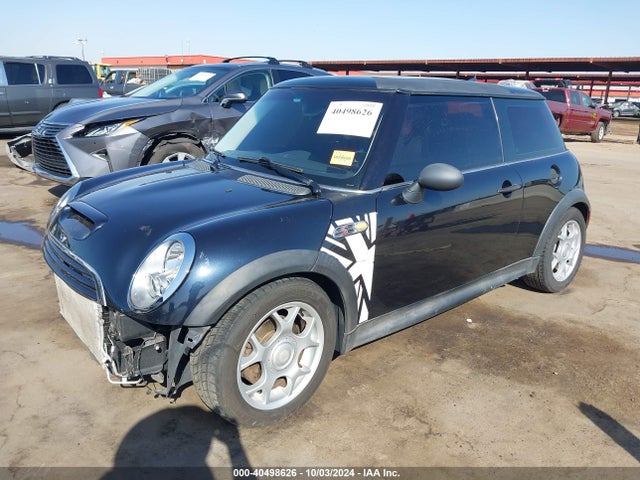 2006 MINI COOPER S WMWRE33516TJ37678 Photo 1