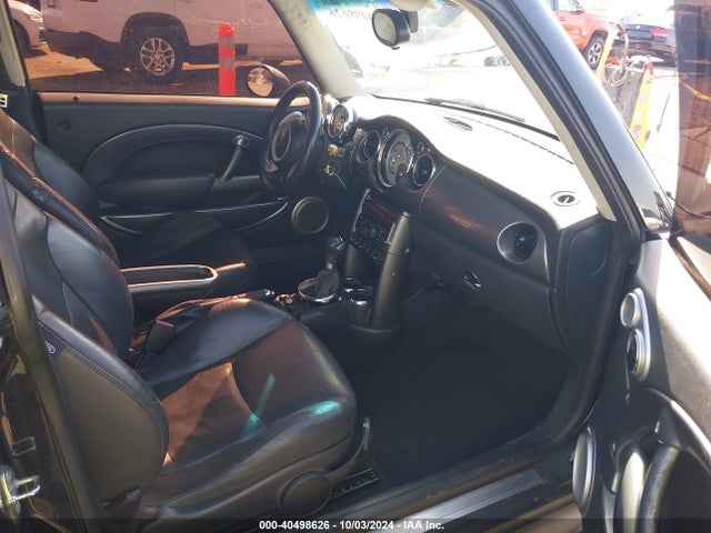 2006 MINI COOPER S WMWRE33516TJ37678 Photo 4