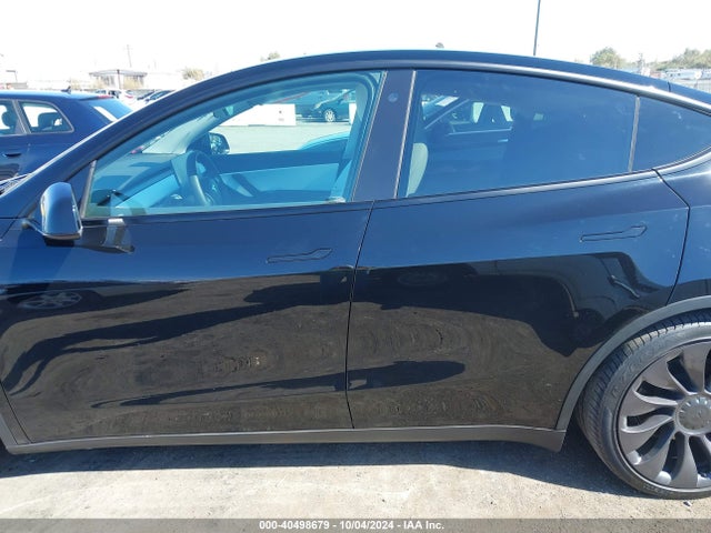 5YJYGDEF2MF097986 Tesla Model Y Performance Dual Motor All-wheel Drive