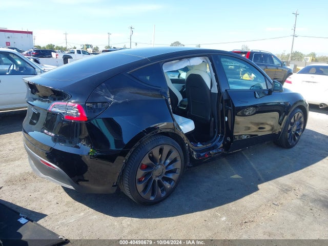 2021 TESLA MODEL Y 5YJYGDEF2MF097986 Photo 3