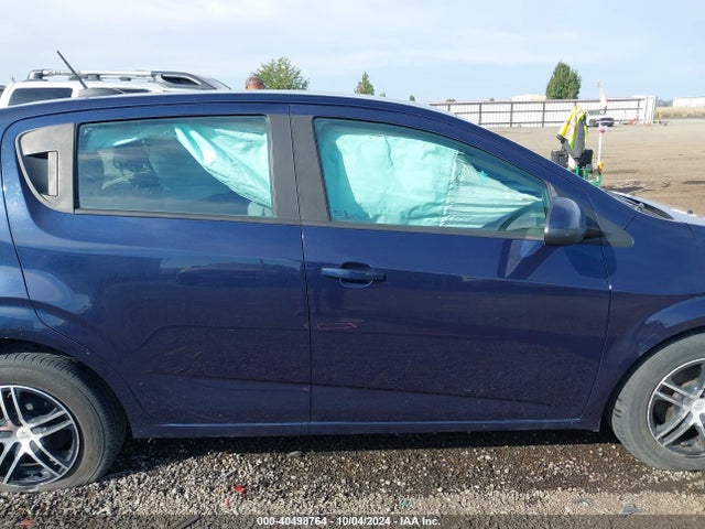 Chevrolet Sonic Ls Manual 2015 1G1JB6SG1F4142685 Image 13