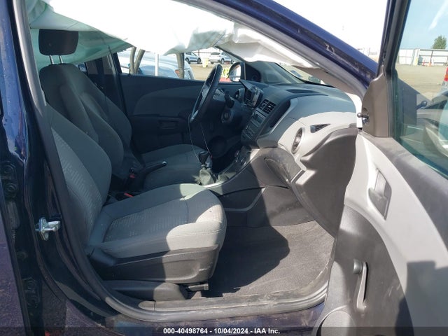 Chevrolet Sonic Ls Manual 2015 1G1JB6SG1F4142685 Image 5