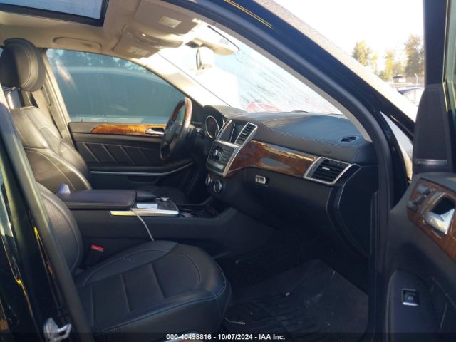 4JGDF7DE3FA553190 Mercedes-Benz Gl 550 4matic