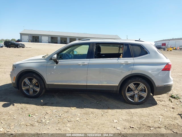 3VV5B7AX5JM004713 Volkswagen Tiguan 2.0t Sel Premium