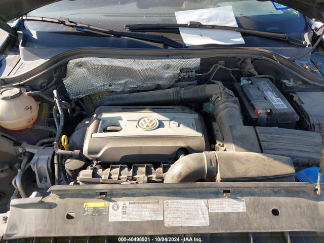 WVGAV7AX6JK004551 Volkswagen Tiguan Limited 2.0t