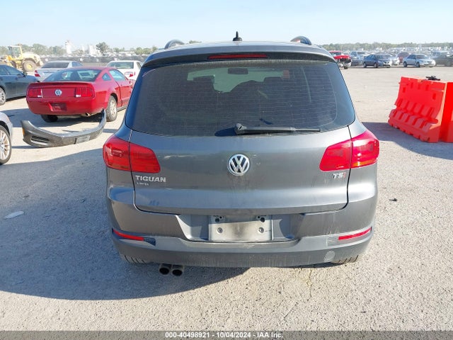 WVGAV7AX6JK004551 Volkswagen Tiguan Limited 2.0t