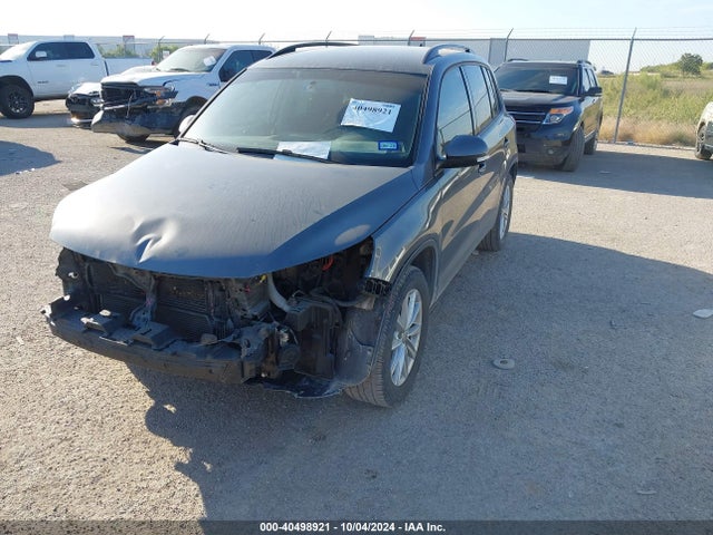 WVGAV7AX6JK004551 Volkswagen Tiguan Limited 2.0t