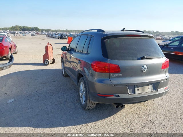 WVGAV7AX6JK004551 Volkswagen Tiguan Limited 2.0t