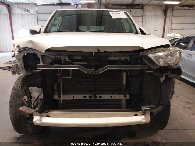Toyota 4RUNNER SR5 2016 JTEBU5JR0G5367478 Image 13