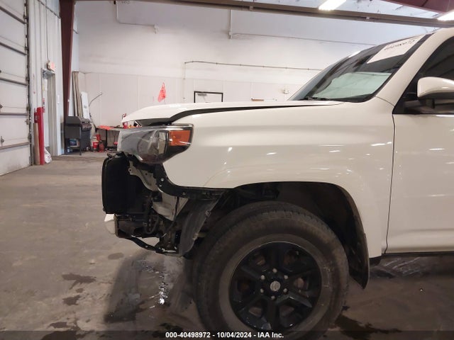 Toyota 4RUNNER SR5 2016 JTEBU5JR0G5367478 Image 19