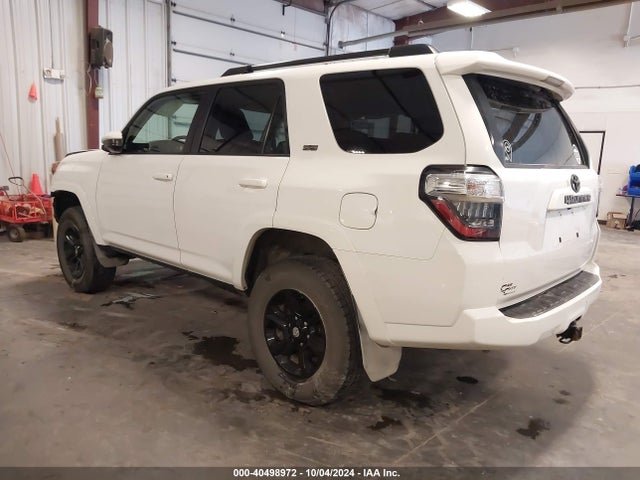 Toyota 4RUNNER SR5 2016 JTEBU5JR0G5367478 Image 3