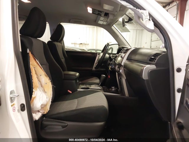 Toyota 4RUNNER SR5 2016 JTEBU5JR0G5367478 Image 5