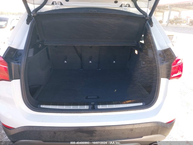 BMW X1 Xdrive28i 2018 WBXHT3C30J5K22269 Image 8