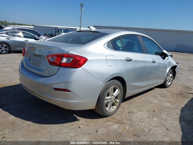Chevrolet Cruze Lt Auto 2018 1G1BE5SM1J7124738 Image 4