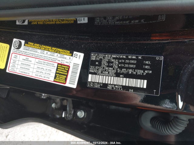 Toyota Grand Highlander Limited 2024 5TDAAAA56RS009264 Image 9
