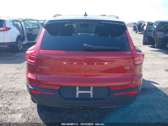 YV4162UM4M2571381 Volvo Xc40 T5 R-design