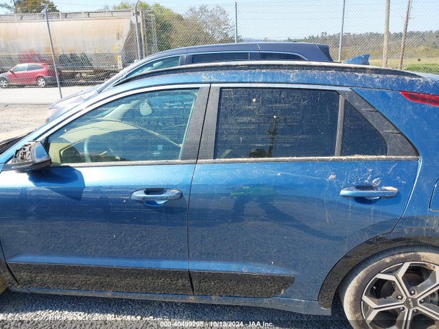 KNDCR3LE1P5105624 KIA Niro Ex Touring