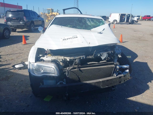 2C3CCAEG9FH779875 Chrysler 300C