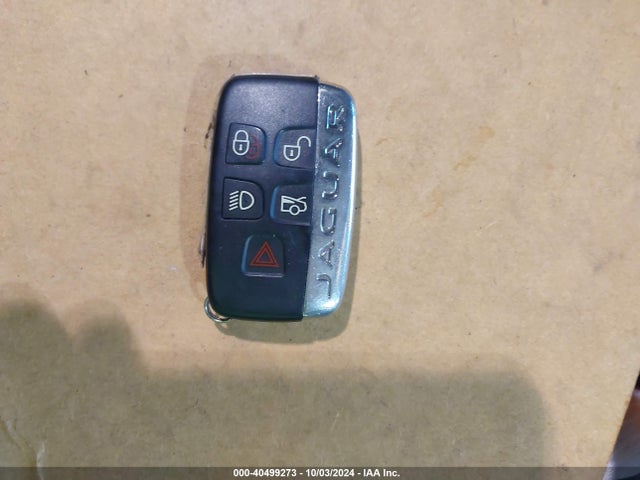 2017 JAGUAR XE SAJAD4BG1HA962180 Photo 10