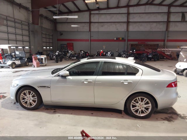 SAJAD4BG1HA962180 Jaguar Xe 25t Premium