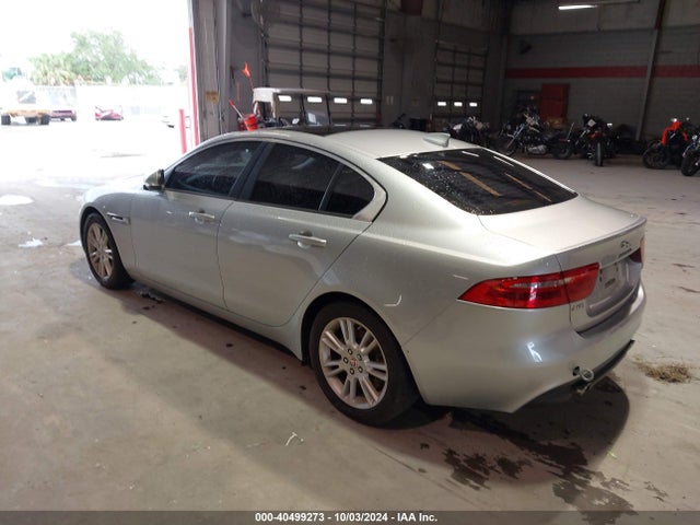 2017 JAGUAR XE SAJAD4BG1HA962180 Photo 2