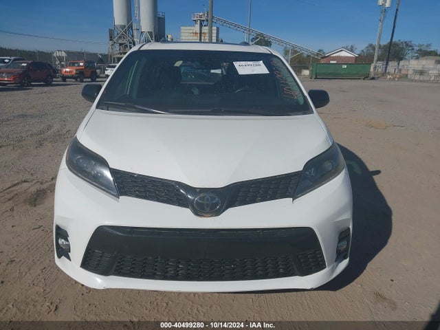 5TDXZ3DC5LS031871 Toyota SIENNA SE