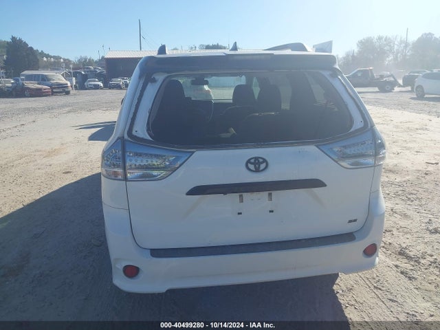 5TDXZ3DC5LS031871 Toyota SIENNA SE