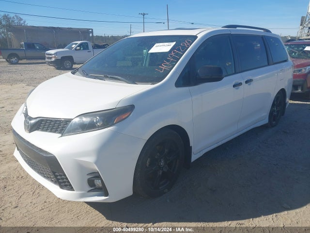 5TDXZ3DC5LS031871 Toyota SIENNA SE