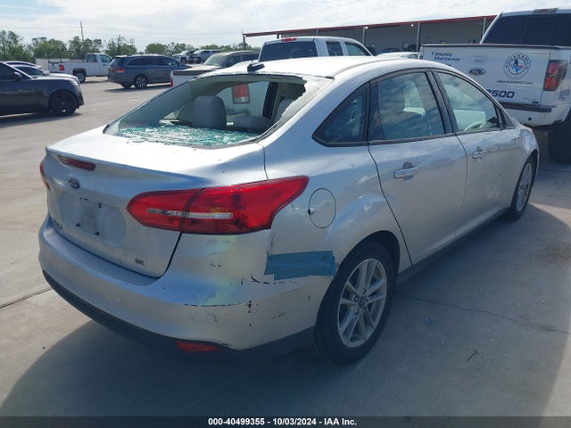 Ford FOCUS SE 2018 1FADP3F29JL279915 Image 4