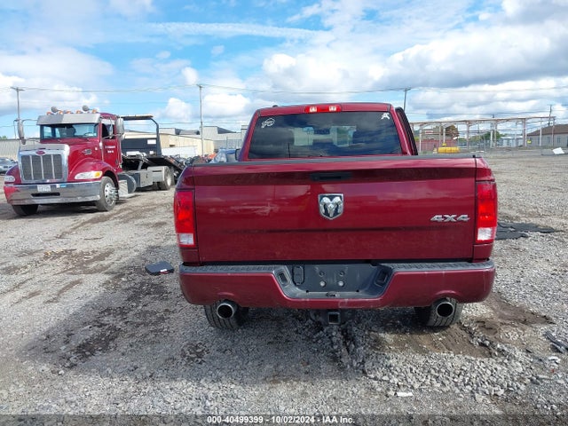 1C6RR7FT6KS517373 RAM 1500 Classic Express  4x4 6'4 Box