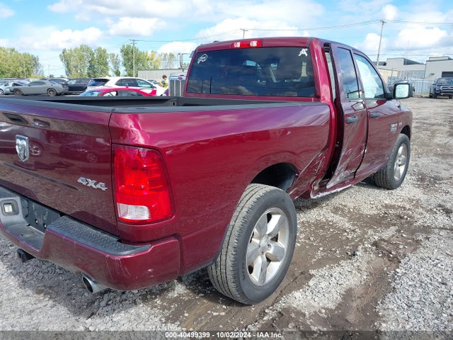 1C6RR7FT6KS517373 RAM 1500 Classic Express  4x4 6'4 Box