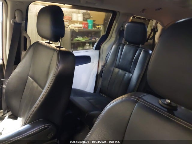 2C4RC1CG5ER425689 Chrysler Town & Country Touring-l