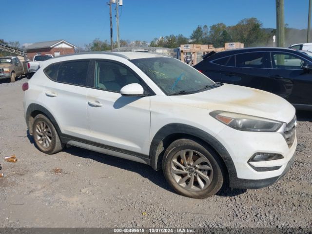 KM8J33A40HU400414 Hyundai TUCSON SE