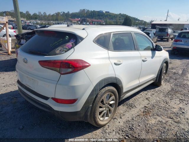 KM8J33A40HU400414 Hyundai TUCSON SE