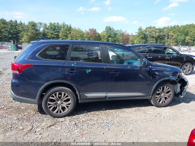 JA4AZ2A36HZ060719 Mitsubishi Outlander Es