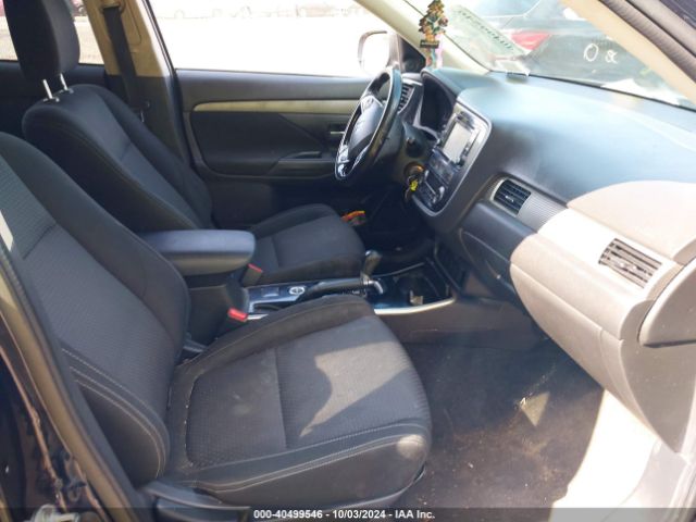 2017 MITSUBISHI OUTLANDER JA4AZ2A36HZ060719 Photo 4