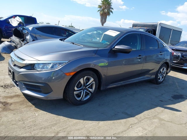 Honda Civic Lx 2018 2HGFC2F52JH602607 Image 2