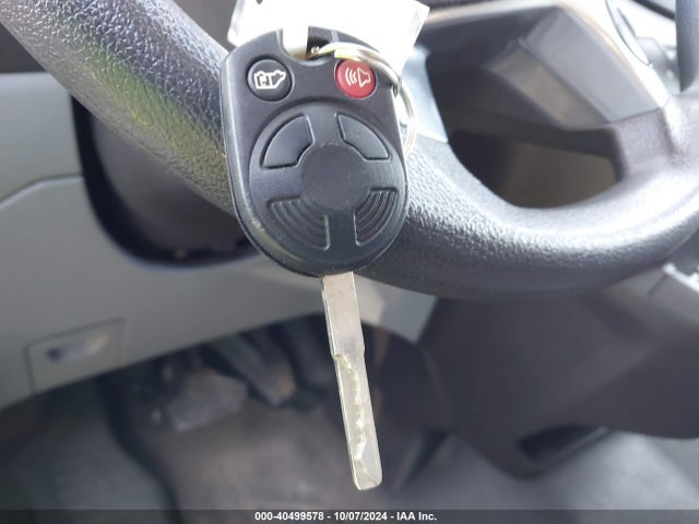 Ford Transit-250 2019 1FTYR2YM9KKB70702 Image 11