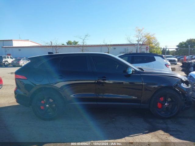 SADCJ2GXXJA237992 Jaguar F-pace 30t Premium