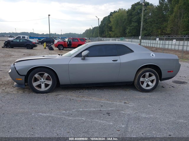 2C3CDYAG5EH274457 Dodge Challenger Sxt