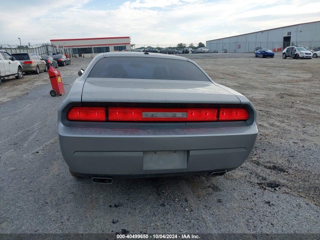 2C3CDYAG5EH274457 Dodge Challenger Sxt