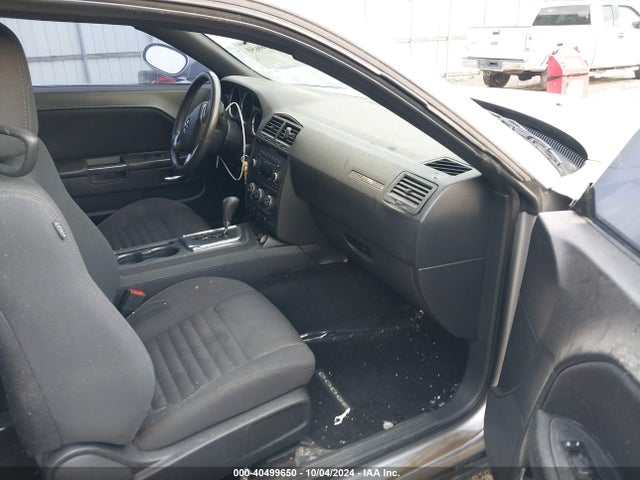 2C3CDYAG5EH274457 Dodge Challenger Sxt