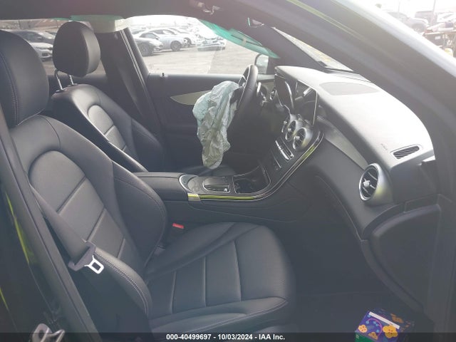 W1N0G8DB7MV307401 Mercedes-Benz Glc 300 Suv
