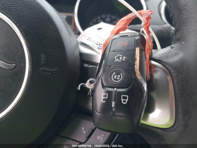 1FA6P8AM0F5306817 Ford Mustang V6